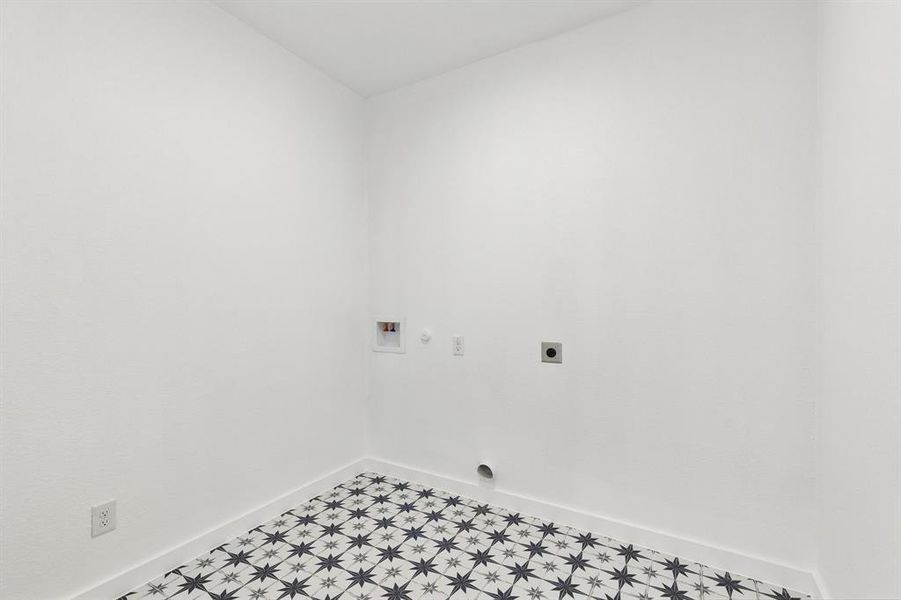 Spacious, unfurnished interior of a new home in , Runaway Bay (Image 14).