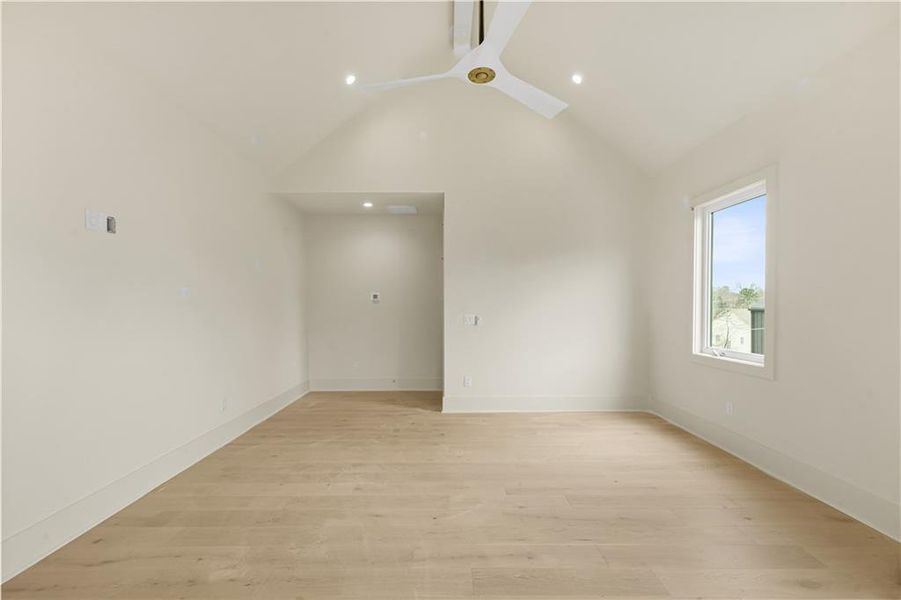 Spacious, unfurnished interior of a new home in , Atlanta (Image 30).