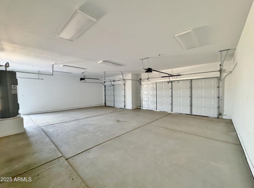 3 Car garage w/openers 3 Car garage w/openers