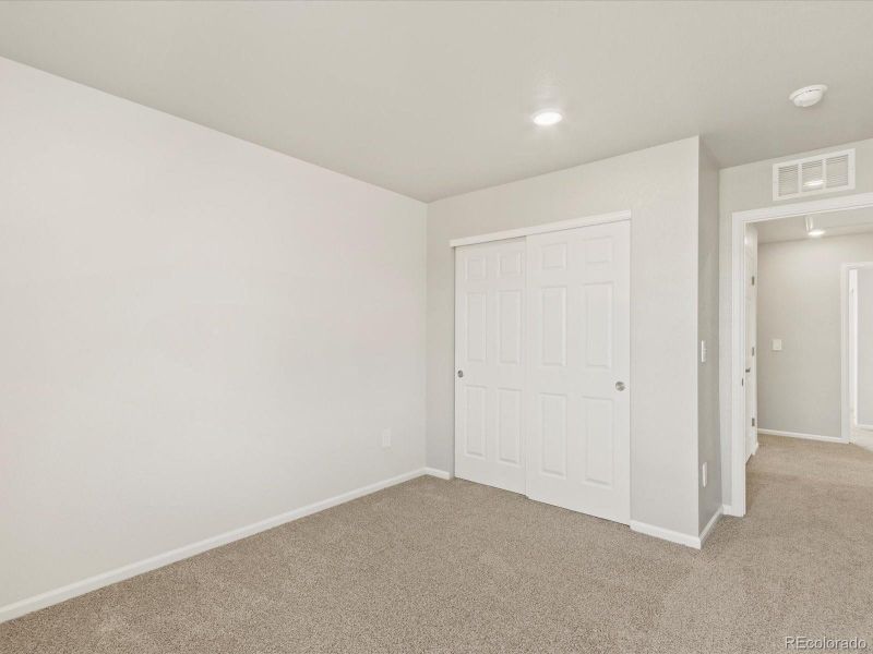 Spacious, unfurnished interior of a new home in Hidden Valley Farm, Severance (Image 21).