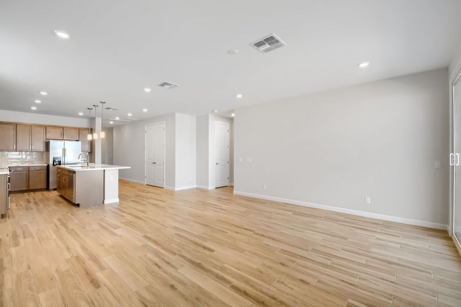 4br New Home in San Tan Valley, AZ.  - Slide 25