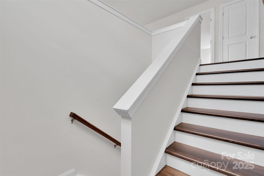 Image 36 of a home in .