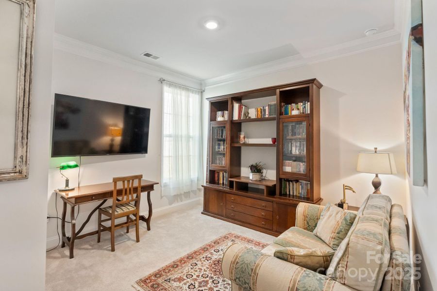 Furnished interior view inside a new home in Sylvan Creek, Denver (Image 37). Furnished interior view inside a new home in Sylvan Creek, Denver (Image 37).