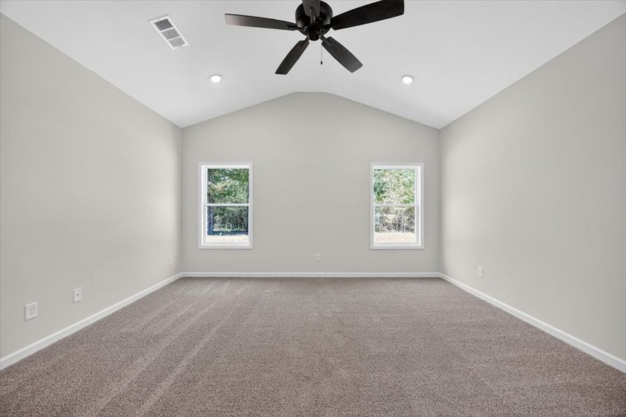 Spacious, unfurnished interior of a new home in Collier Grove, Thomaston (Image 17).