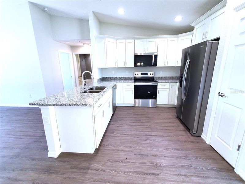 Furnished interior view inside a new home in , Ocklawaha (Image 8).