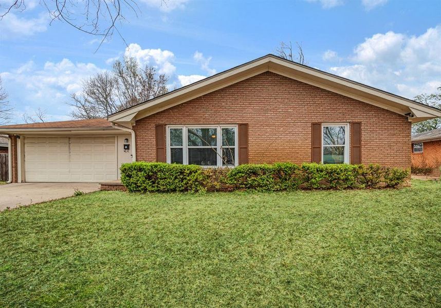 Front exterior of a new home in , Paris, TX, highlighting curb appeal (Image 1). Front exterior of a new home in , Paris, TX, highlighting curb appeal (Image 1).