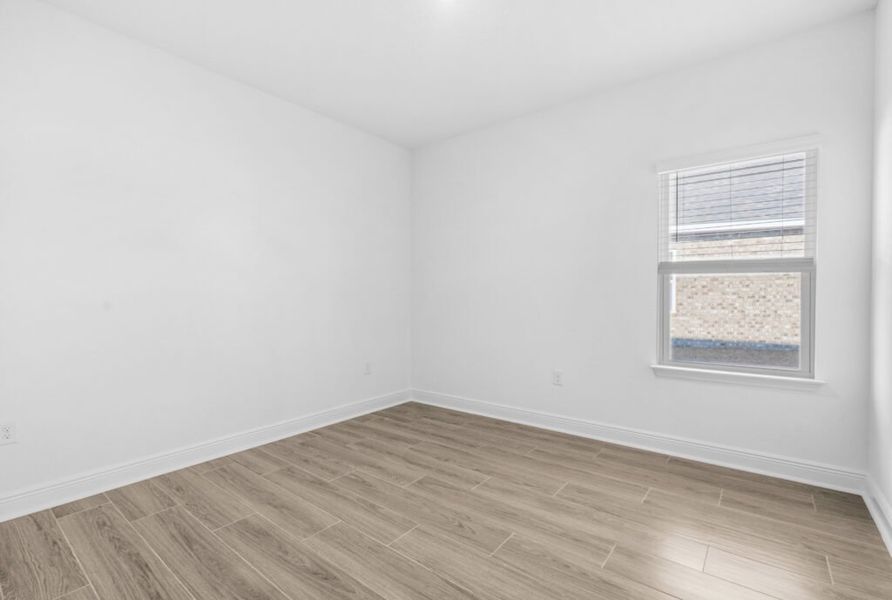 Spacious, unfurnished interior of a new home in Lake Merial, Panama City (Image 24).