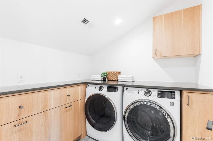 Image 40 of a home in .