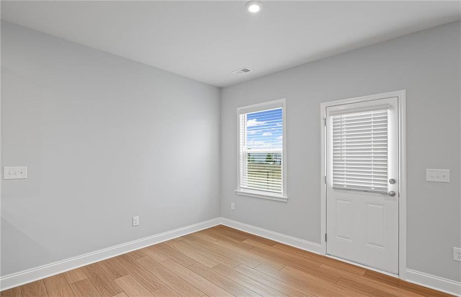Spacious, unfurnished interior of a new home in Anderson Point, McDonough (Image 32).