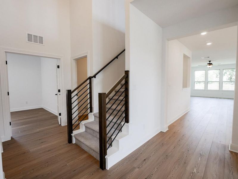 Image 21 of a home in Bluffview Reserve. Image 21 of a home in Bluffview Reserve.