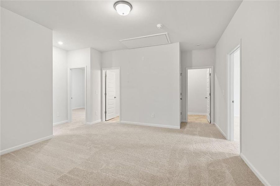 Spacious, unfurnished interior of a new home in Sanders Park, Austell (Image 22).