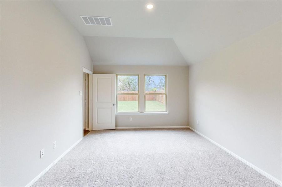 Spacious, unfurnished interior of a new home in Kings Way, Denton (Image 20).