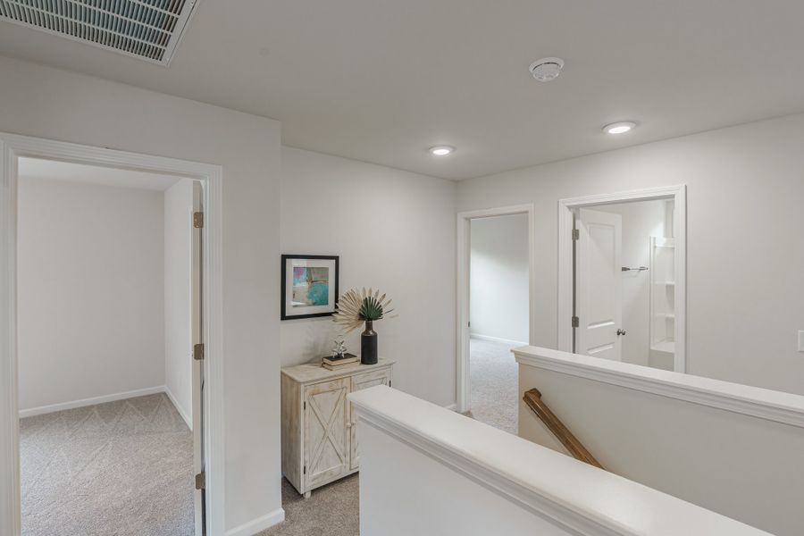 Representative furnished interior of a home built from the Adger by Hurricane Builders in Amber Hill, West Columbia (Image 27).