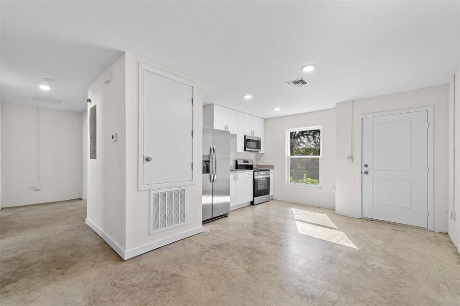 Natural landscape and outdoor views near  in Fort Pierce (Image 25).