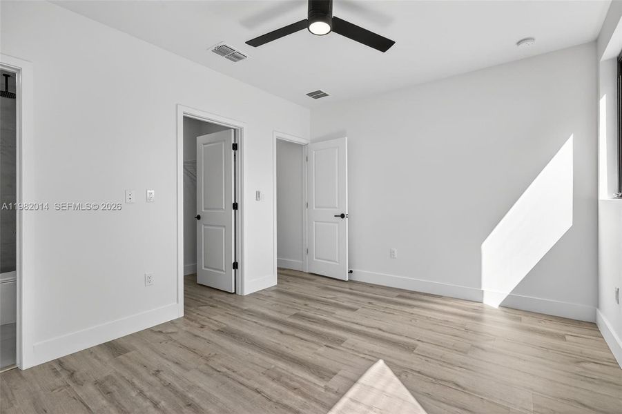 Spacious, unfurnished interior of a new home in , Miami (Image 31).