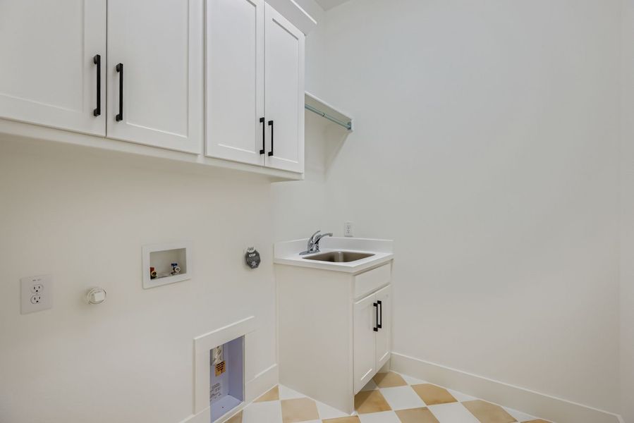 Plan 1631 Laundry Room Representative Image Plan 1631 Laundry Room Representative Image