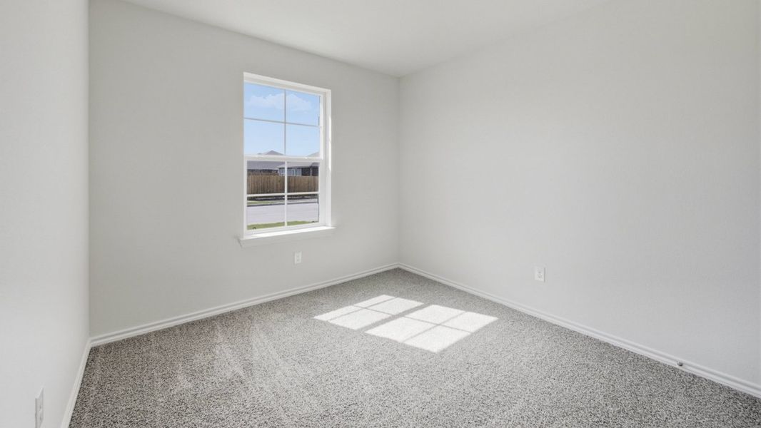 Representative unfurnished interior of a home built from the Ashburn by D.R. Horton in Oak Valley Estates, Bullard (Image 13).