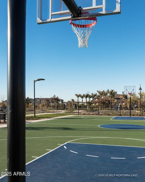 19-001-27 Basketball 19-001-27 Basketball