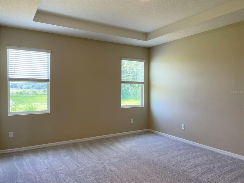Spacious, unfurnished interior of a new home in , Dade City (Image 36).