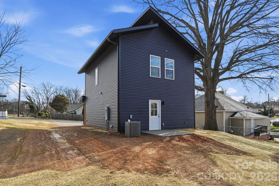 Exterior details and patio area of a home in , Monroe (Image 4).