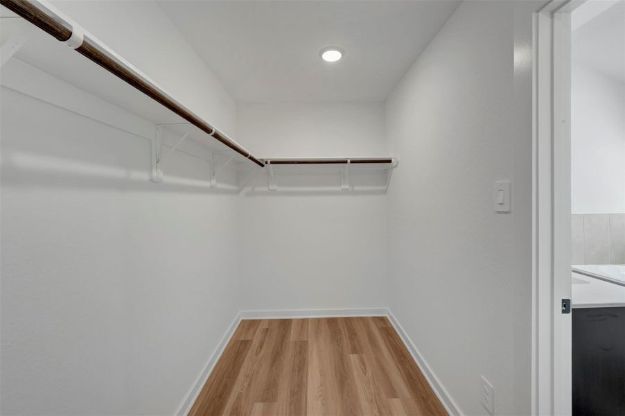 Spacious, unfurnished interior of a new home in Wildrye, Waller (Image 17).