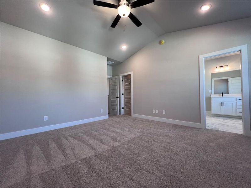 Spacious, unfurnished interior of a new home in , Tucker (Image 29).