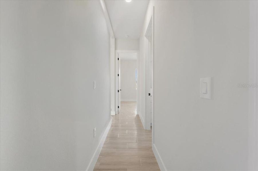 Spacious, unfurnished interior of a new home in , Lehigh Acres (Image 45).
