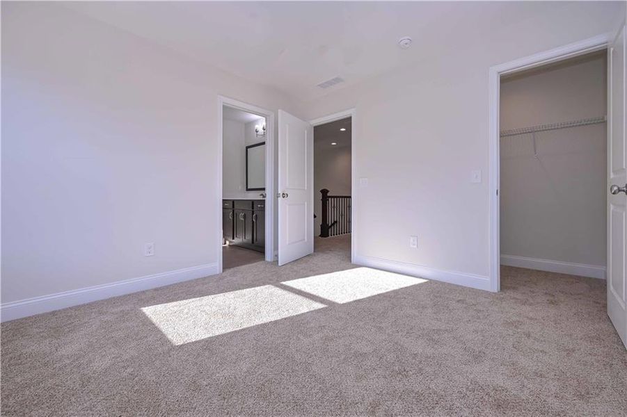Spacious, unfurnished interior of a new home in , Buchanan (Image 33).
