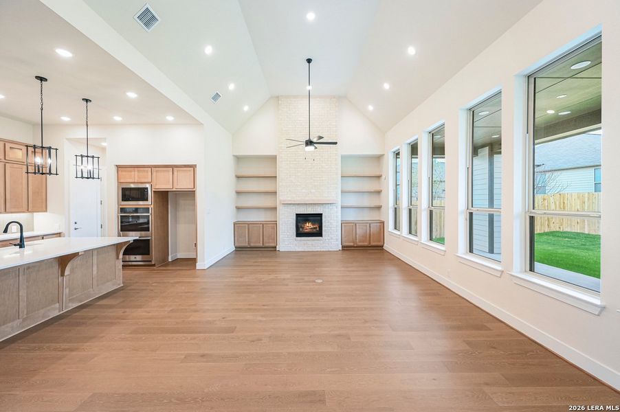 Image 24 of a home in Mont Blanc.