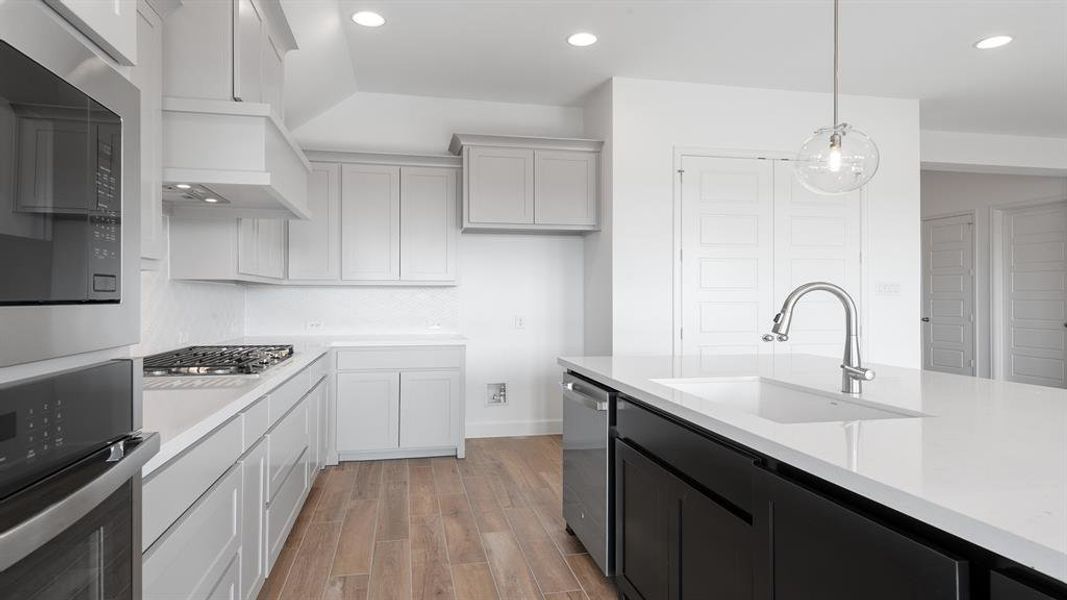 Furnished interior view inside a new home in Devonshire 55', Forney (Image 6).