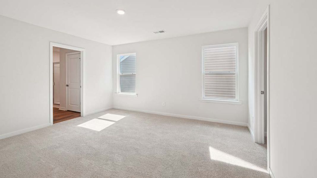 Spacious, unfurnished interior of a new home in Huffman Ridge, Hickory (Image 21).