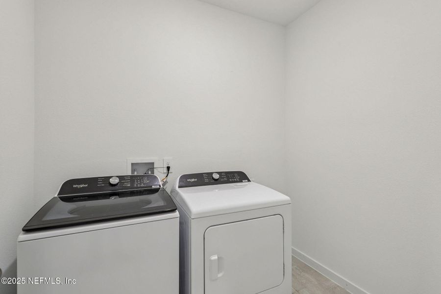 Close-up of interior finishes inside a home in Azalea Creek, Jacksonville (Image 14).