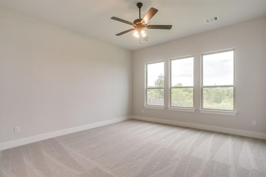 Spacious, unfurnished interior of a new home in Talon Hills, Fort Worth (Image 24). Spacious, unfurnished interior of a new home in Talon Hills, Fort Worth (Image 24).