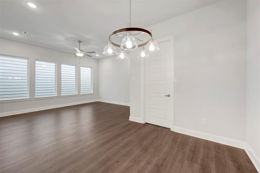 Spacious, unfurnished interior of a new home in The Retreat at Harvest, Argyle (Image 21).