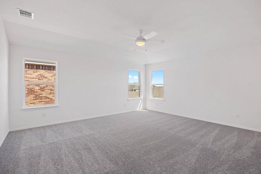 Spacious, unfurnished interior of a new home in Salerno - Classic Collection, Round Rock (Image 16). Spacious, unfurnished interior of a new home in Salerno - Classic Collection, Round Rock (Image 16).