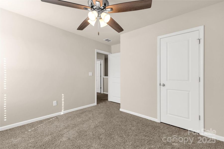 Spacious, unfurnished interior of a new home in Monterey Park, York (Image 19).