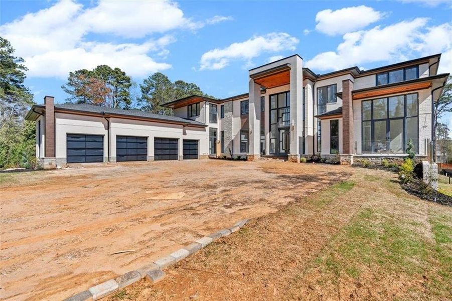 Image 73 of a home in .