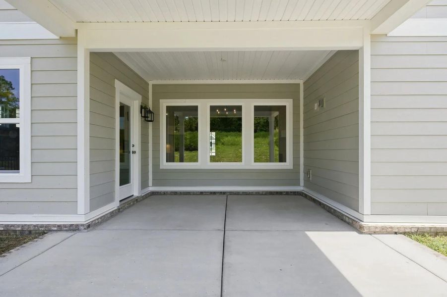 Ashland B Outdoor living area