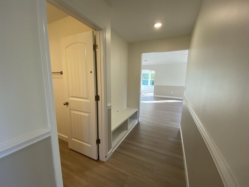 Spacious, unfurnished interior of a new home in Ballentine Ridge, Lyman (Image 15).
