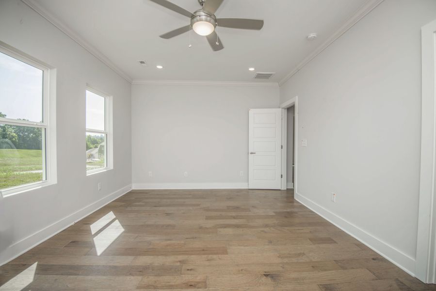 *Photo of example home. Selections and Finishes May Vary.* *Photo of example home. Selections and Finishes May Vary.*