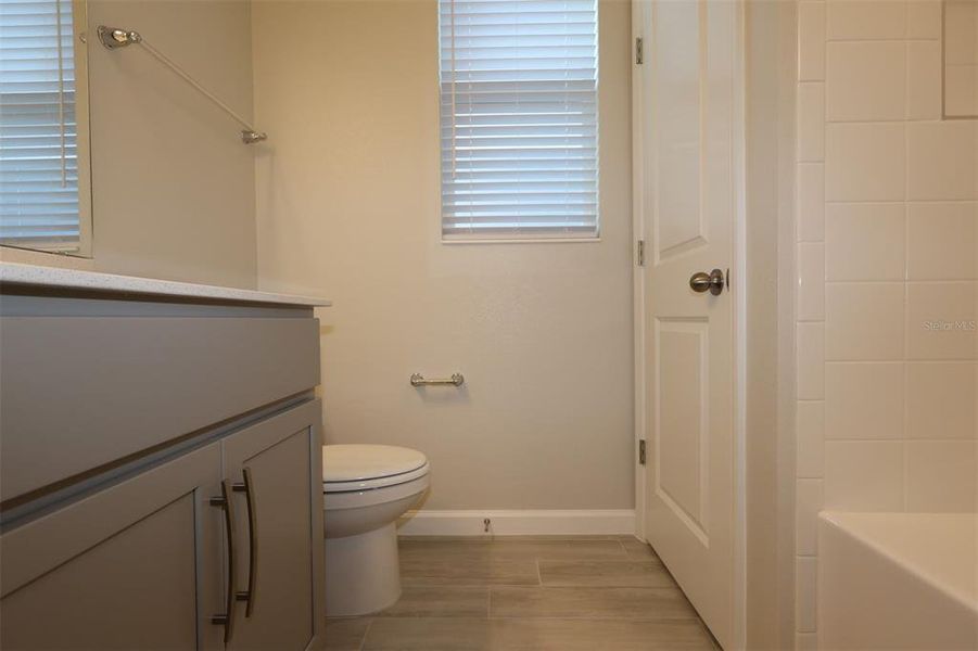 Furnished interior view inside a new home in Bay Lake Farms, St. Cloud (Image 7).
