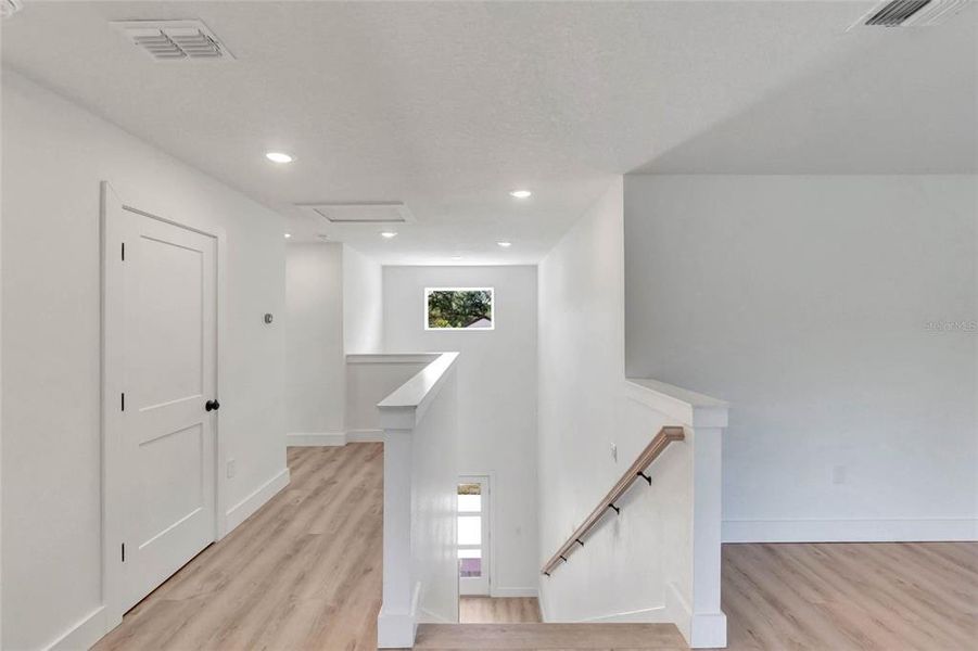 Spacious, unfurnished interior of a new home in , High Springs (Image 27). Spacious, unfurnished interior of a new home in , High Springs (Image 27).