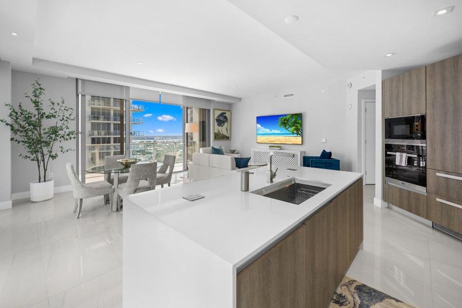 4DC33421-A0BD-4159-9D00-4D6B96986DC3