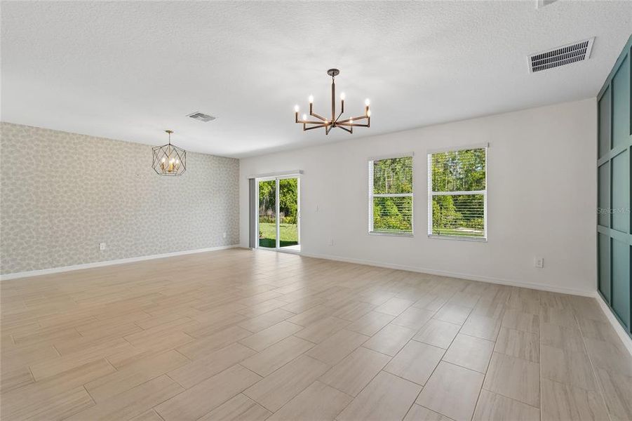 Spacious, unfurnished interior of a new home in , Land O' Lakes (Image 34).