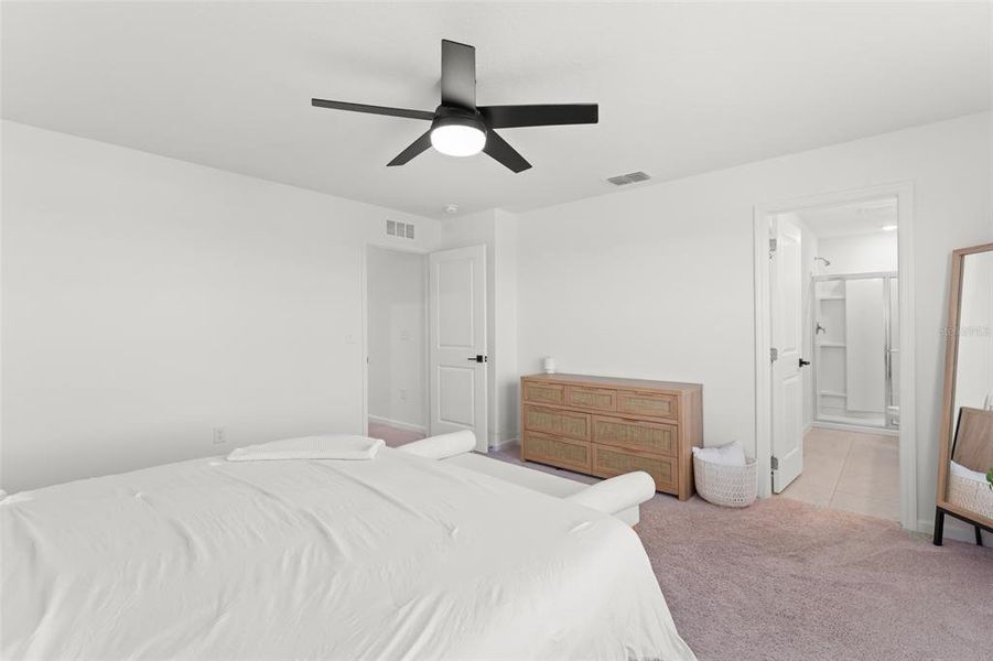 Furnished interior view inside a new home in , Groveland (Image 24).