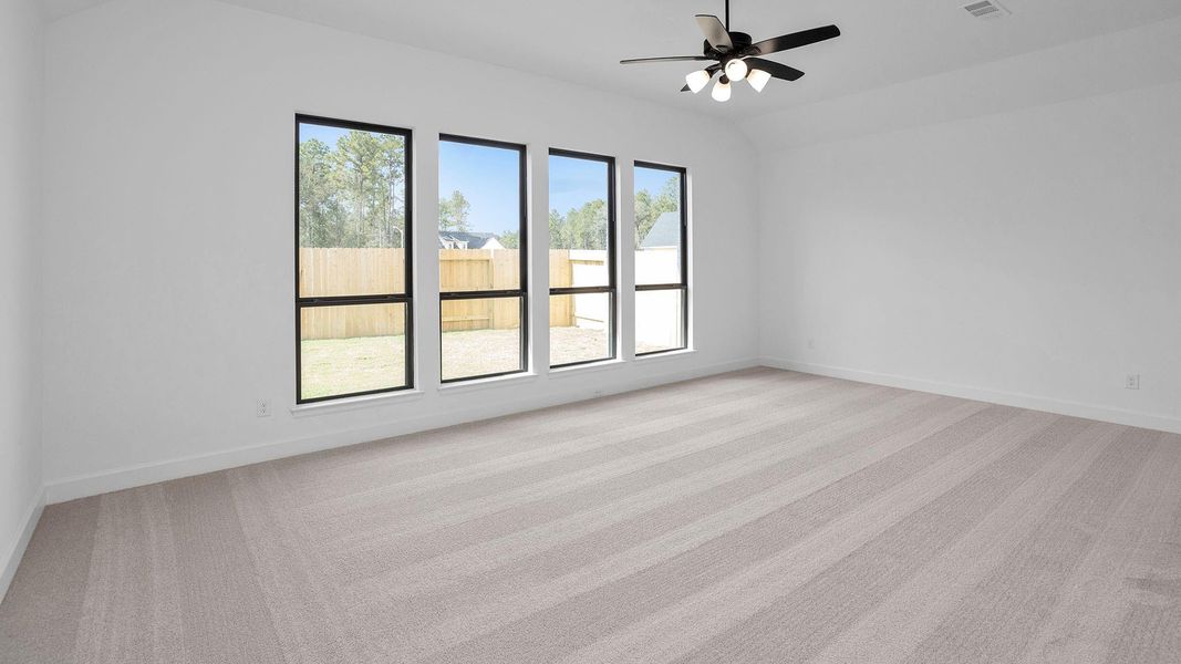 Spacious, unfurnished interior of a new home in Artavia 55' - Valencia, Conroe (Image 9). Spacious, unfurnished interior of a new home in Artavia 55' - Valencia, Conroe (Image 9).