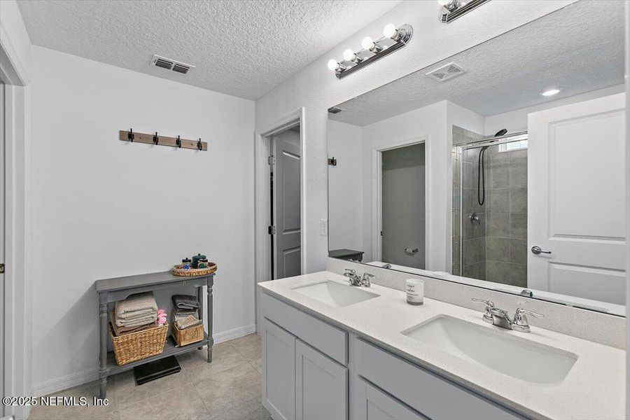 Furnished interior view inside a new home in Wells Landing, Jacksonville (Image 11). Furnished interior view inside a new home in Wells Landing, Jacksonville (Image 11).