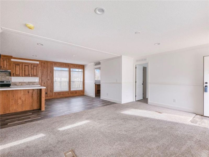 Spacious, unfurnished interior of a new home in , Gainesville (Image 16). Spacious, unfurnished interior of a new home in , Gainesville (Image 16).