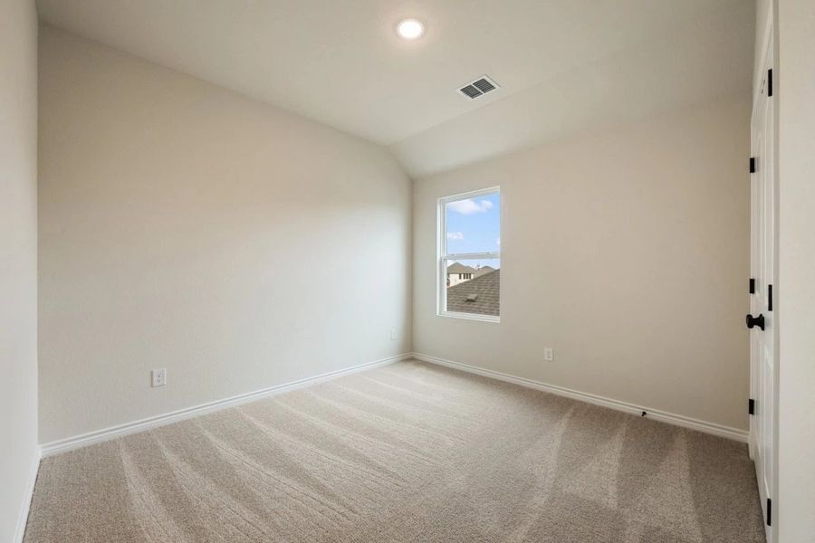 Spacious, unfurnished interior of a new home in Lariat, Liberty Hill (Image 42).