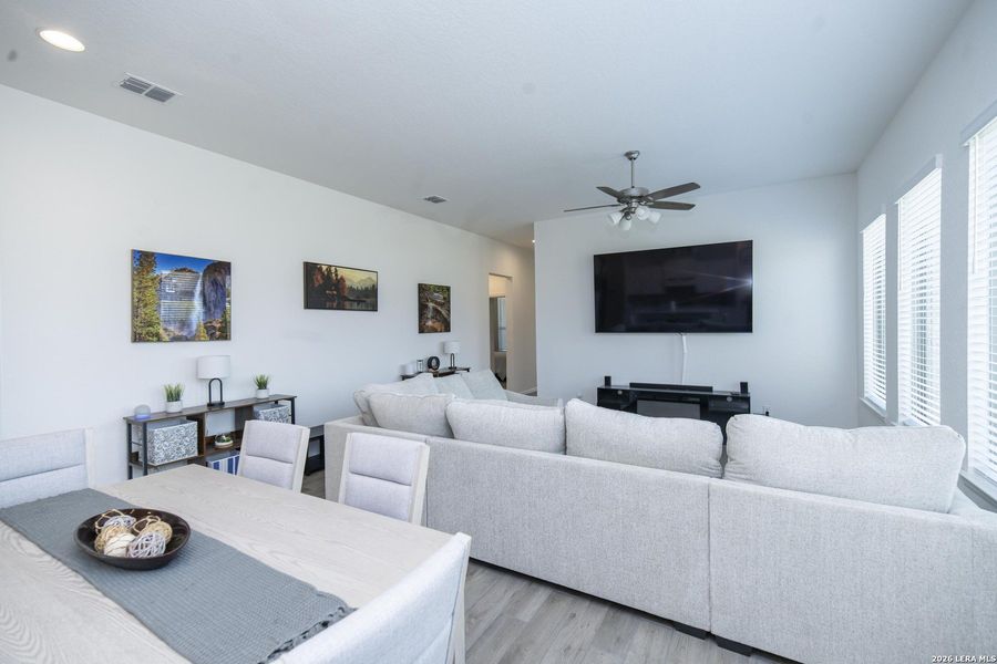 Furnished interior view inside a new home in Ladera, San Antonio (Image 27). Furnished interior view inside a new home in Ladera, San Antonio (Image 27).